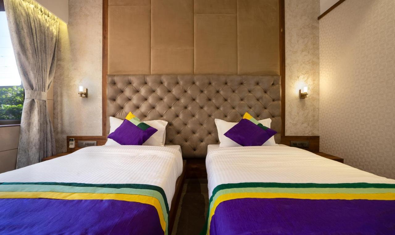Treebo Premium Savera Inn Mumbai Ngoại thất bức ảnh